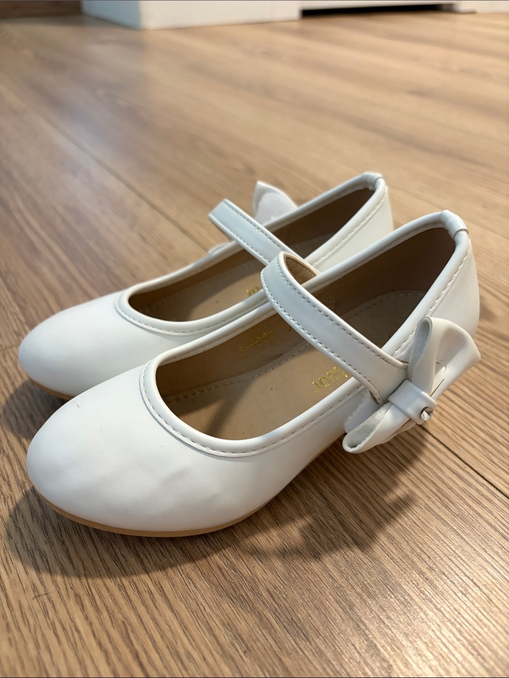 Girls' White Mary Jane Dress Shoes with Bow (Flower Girl)